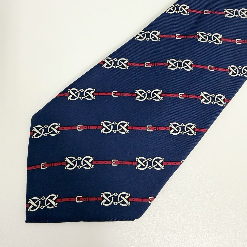 Hermes Men's Tie Equestrian Chain Links Navy & Red Silk 7211 UA 3" (W) x 57" (L) - Picture 5 of 8